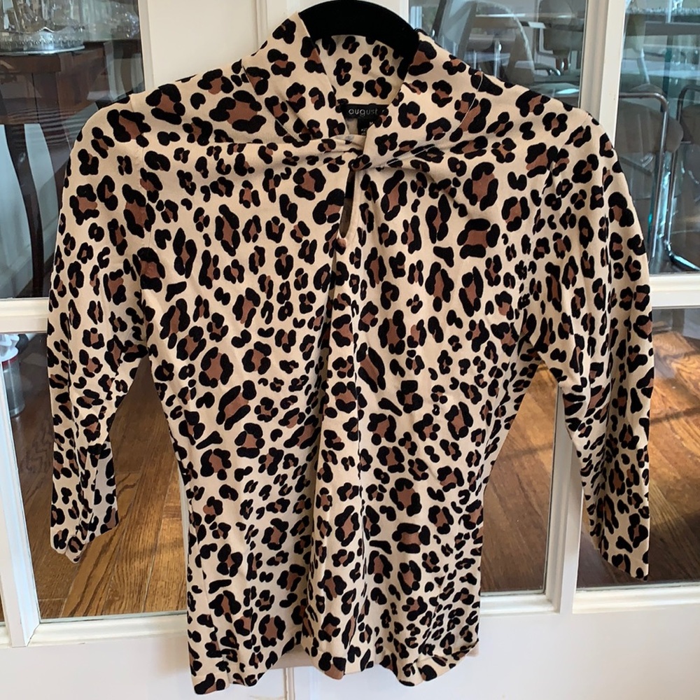 Leopard top